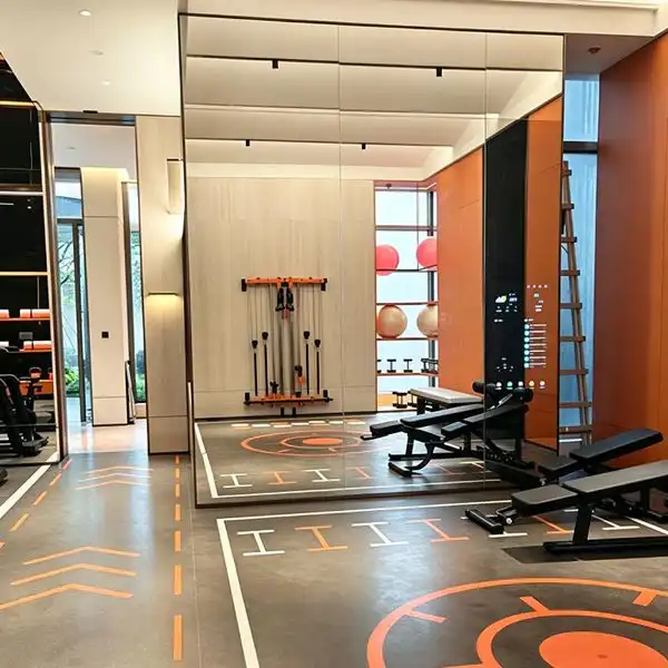 How Custom Smart Fitness Mirrors Support Gyms and Wellness Centers